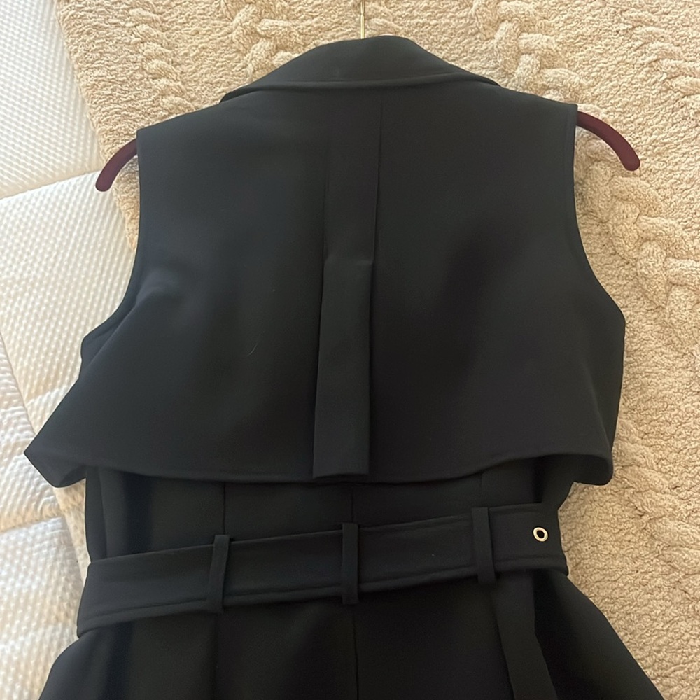 French connection, black trench coat dress. Size 0. Excellent  condition. New. - Picture 5 of 7